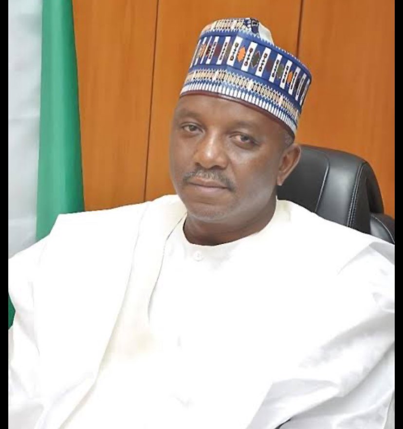 Inside_Edo's tweet photo. Former Nigerian Minister of Power, Saleh Mamman, has been arrested by the EFCC after being sentenced to 75 years in prison over a ₦33.8 billion fraud linked to major power projects in Nigeria. He was reportedly arrested in Kaduna after going into hiding following his conviction. https://t.co/tWuI8tKo1r
