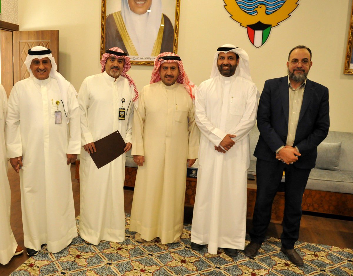 kuwaiti_kff's tweet photo. #الاتحاد_الكويتي_للمزارعين أقام دورة تدريبية للمزارعين وموظفي الهيئة العامة لشئون الزراعة بعنوان (سوسة النخيل) في مقر الاتحاد بمنطقة الرابية

- رئيس وأعضاء الاتحاد حضروا الدورة وقاموا بتكريم المشاركين بعد انتهاء الدورة https://t.co/xJIxNBg767