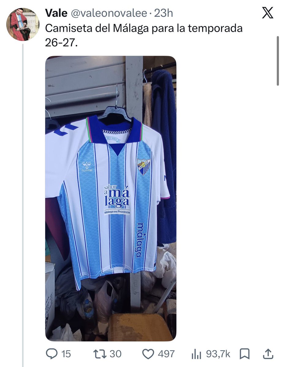 jeketiezo's tweet photo. Mi equipo sacando totalmente por sorpresa la camiseta de la temporada siguiente en el mes de mayo.

Un moro aleatorio de un mercadillo de Barcelona un día antes de que la viera nadie: https://t.co/9S6bVwNYSe
