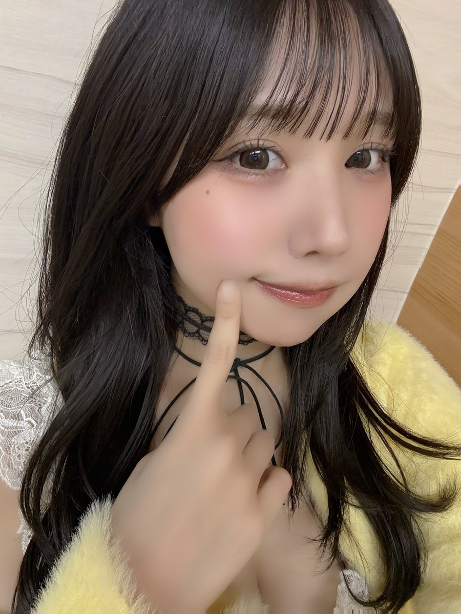 桃木兎羽🍑🐰1st写真集「とわいらいと」発売中 tweet media