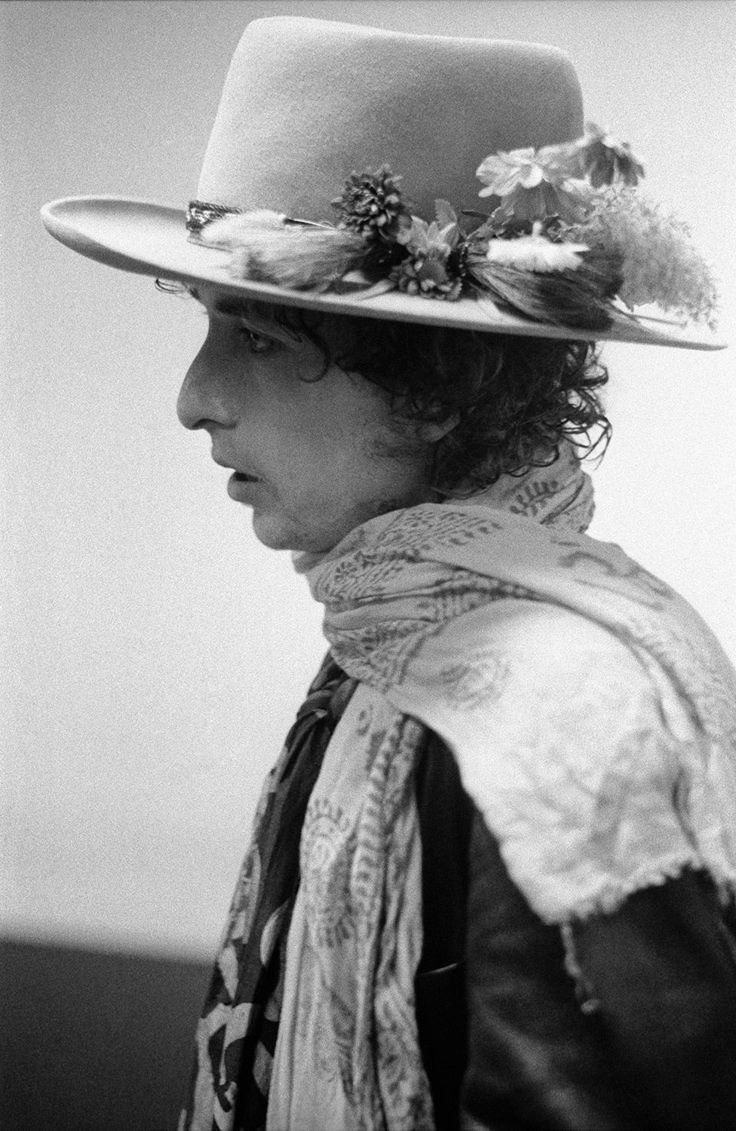 TheEggGuy64's tweet photo. Happy birthday to THE Bob Dylan https://t.co/P32ctPFfst