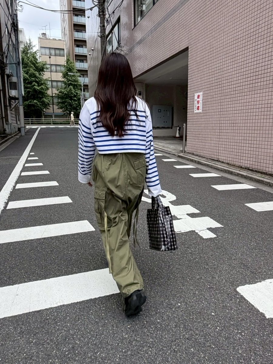 goodnight____1's tweet photo. BIOTOP別注ORCIVALとHYKEのカーゴパンツに靴はサロモン×MM6🫐🧊🫧 https://t.co/6bGhiisyib