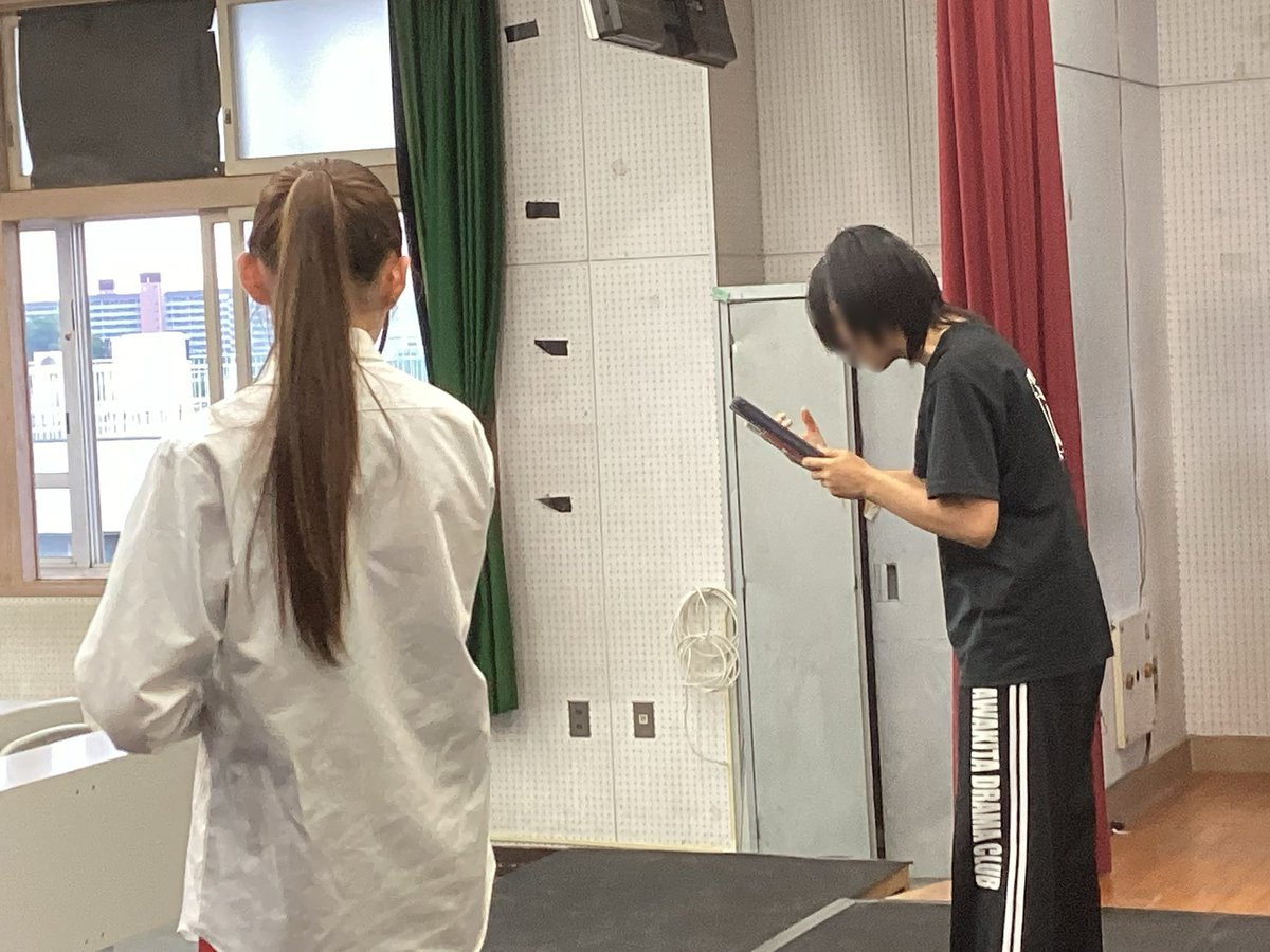 kk_Dramaclub's tweet photo. 5/22（金）活動報告✨
お久しぶりです！テストが終わり、一昨日から部活動が再開しました🙌
一昨日は52期×53期でエチュードを行いました〜！
53期のみんなが想像以上に上手くて、本当に驚きました…！
これからの成長がすごく楽しみです🤭
#高校演劇
#川北演劇部
#川口北高校 https://t.co/xX8UEAB2XT