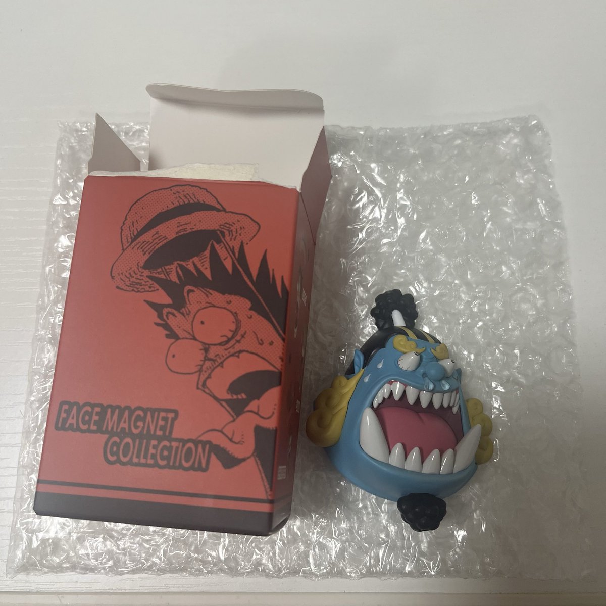Siyoooooooooo_'s tweet photo. 交換 ONEPIECE ワンピース びっくり顔マグネット

譲 ▶︎ 画像ジンベエ

求 ▶︎ ルフィorサンジ

郵送または名古屋手渡し希望

よろしくお願いいたします。 https://t.co/y7G5LD0Wky
