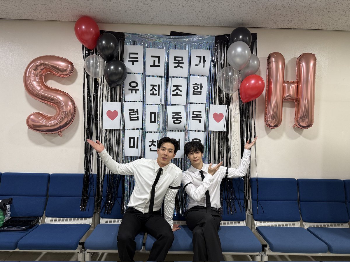 babehyungwon's tweet photo. Bubble​  hyungwon​ 24/5/26 https://t.co/222AECGEun
