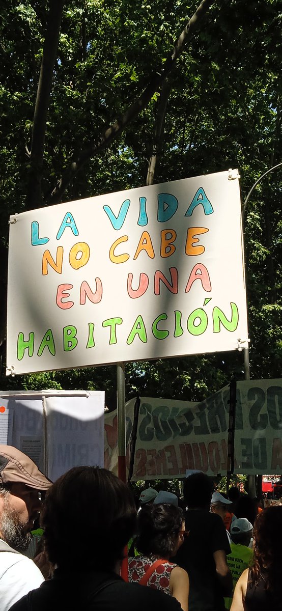 pancartera's tweet photo. #24MVivienda https://t.co/NCjMg3rV0r