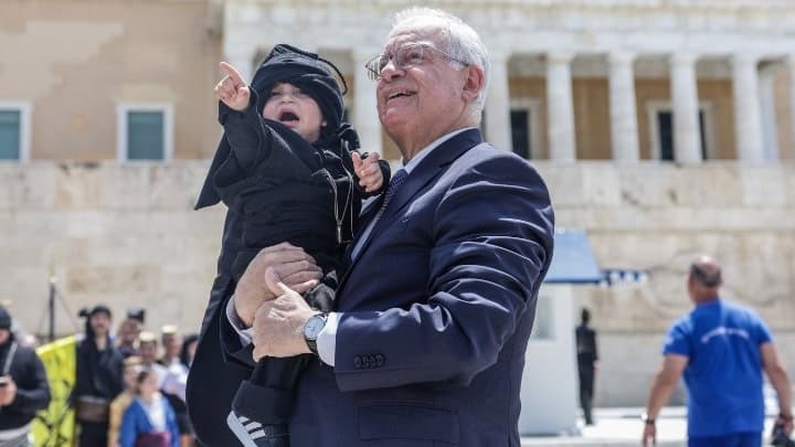 Greek City Times tweet media