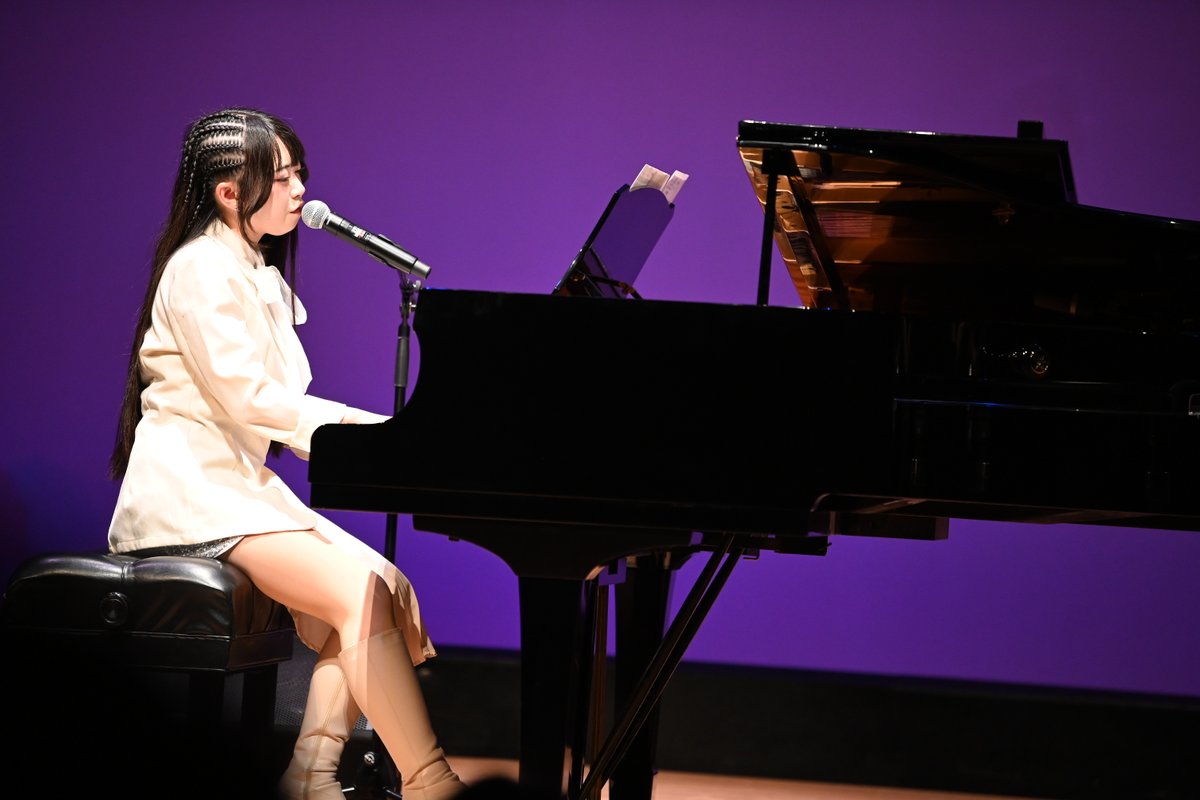 morimorib's tweet photo. 今日は息抜きのために予定に入れていたAiberry ワンマンLIVEに行ってきました
推しの眞塩藍咲さんと かわいいAileちゃんのタップダンス
色々な企画で盛りだくさんのライブ楽しむことができました
早く行政書士試験に合格して自由に見に行けるように頑張らなくては
#Aiberry
#眞塩藍咲
#Aile https://t.co/scJvL2B3JY