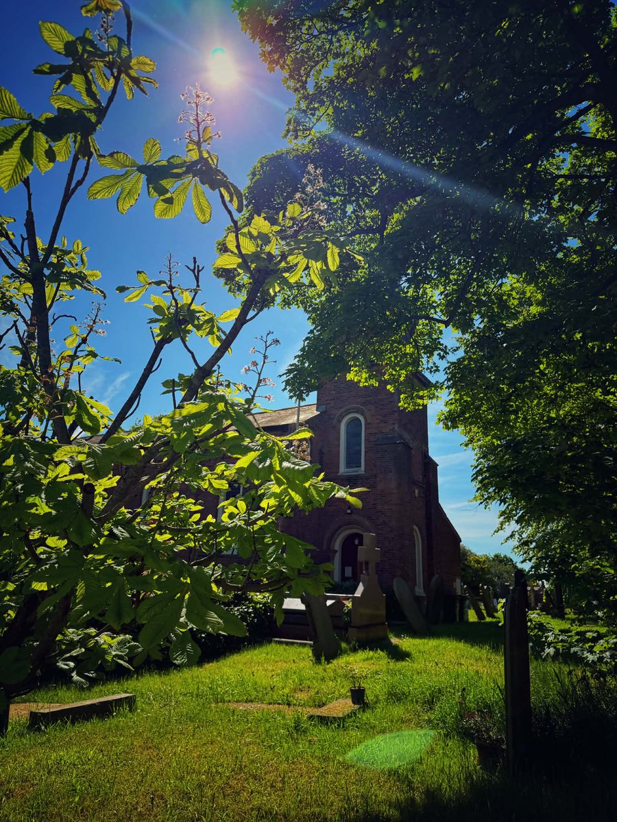 HolyTrinityFrec's tweet photo. Thank you to Rachel Clayton-Ashburner for these amazing photos of our church in the sunshine. 🙏 https://t.co/UZLSVBFzRU