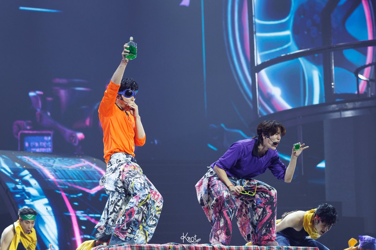 nn_tand's tweet photo. #PondPhuwin || 24/05/26 🔩

น้องส้มจี๊ด กับ น้องมันม่วง

PONDPHUWIN FINISH LINE
#LOLFanFest2026D3
#ppnaravit #phuwintang https://t.co/Ib6tIlAuw2