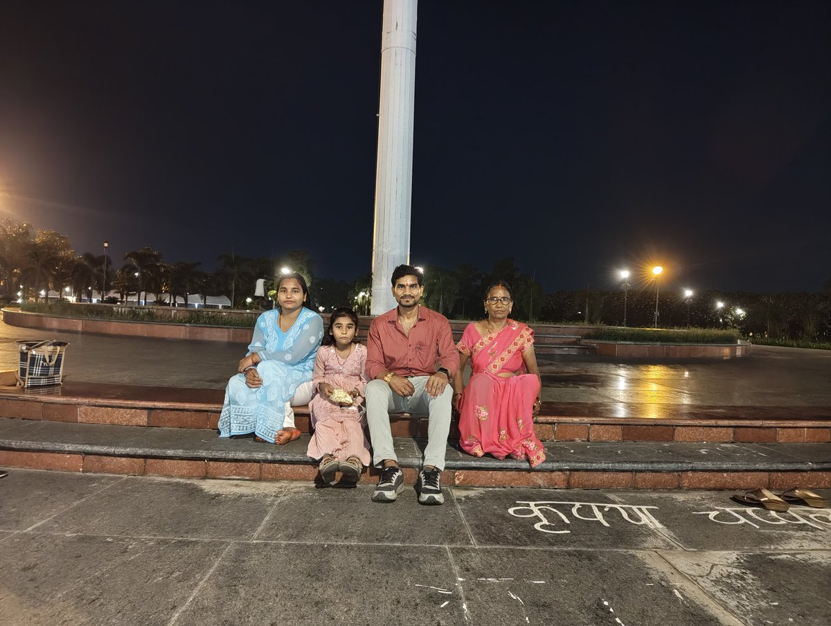Rajvant0118's tweet photo. मां आदिशक्ति भुइयां माता मंदिर , जनेश्वर मिश्र पार्क , UP दर्शन पार्क Lucknow 🥰😘💖 https://t.co/XfenSUBN3O