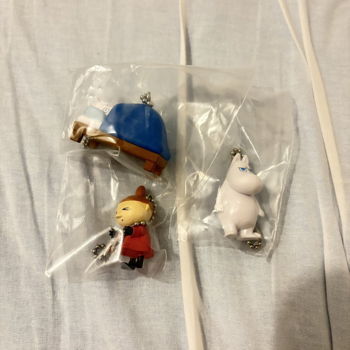 dk8sinhs's tweet photo. ムーミン MOOMIN マスコットチャーム ガチャ 交換

譲→ムーミン リトルミイ
求→スナフキン

郵送or博多手渡し

お気軽にお声かけください。
異種スナフキンも大丈夫です🙇‍♀️ https://t.co/c8tKyi6BC1