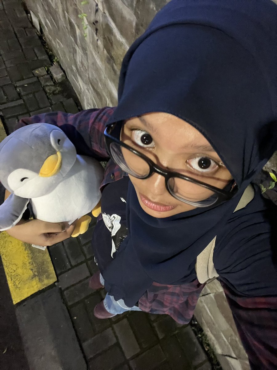 4theKnave's tweet photo. Have u ever dream abt sweet escape? 🌟 #TXT_MOACON_LIVEVIEWING #tomorrow_x_together @TXT_members https://t.co/G7R4fFKnI3