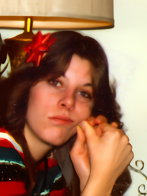 Catch_LISK's tweet photo. It’s #MissingPosterMonday and we need help sharing info on #MissingTeen #JaniceFullam
Janice Fullam was only 17 when she was last seen on 10/31/1981. She was headed to meet up with her brother at a local bar, approximately 1 mile away from her home. From the bar, Janice and her brother were planning on going to a nightclub in NYC.

Janice is NOT a runaway. She got along well with her father, a New York City fire department lieutenant, and her mother, a station clerk at University Hospital at Stony Brook. And only hours before she would leave her home, she learned that she had been hired as a waitress at a local restaurant.

Any information is helpful. Please call Suffolk County Police Department @ (631) 852-6110 or email https://t.co/Z30mU6J5sL