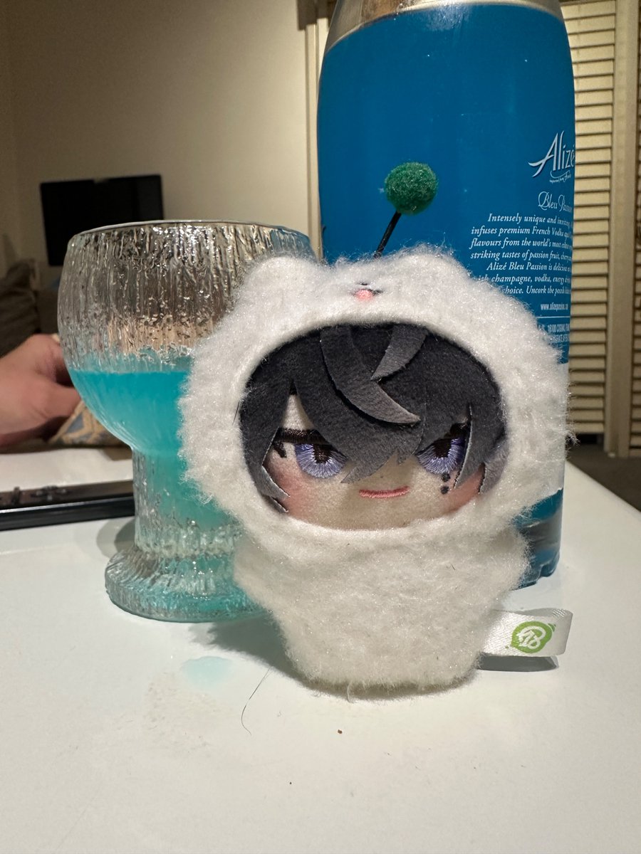 kinariGPT's tweet photo. he is drinking the fortnite shield potion https://t.co/oTQ5xXTJvm