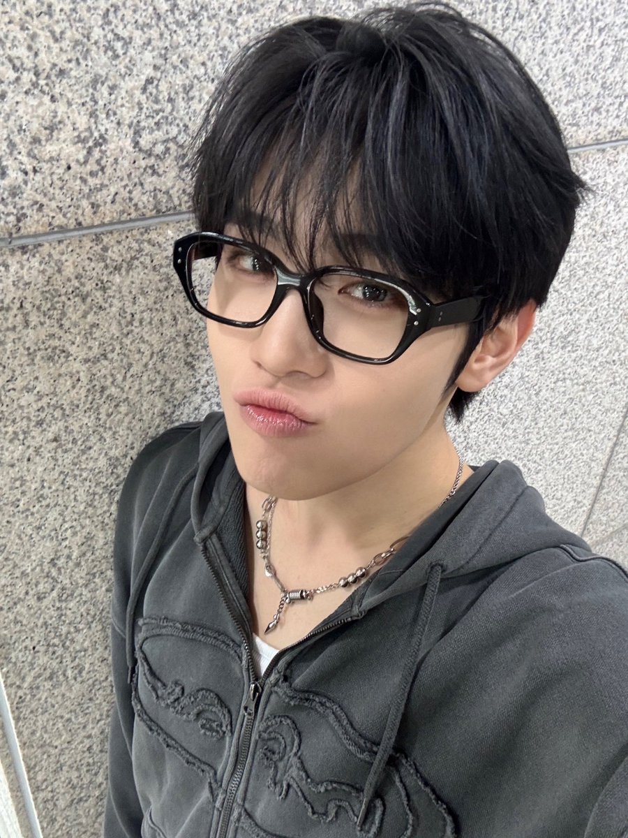 탯 tweet media
