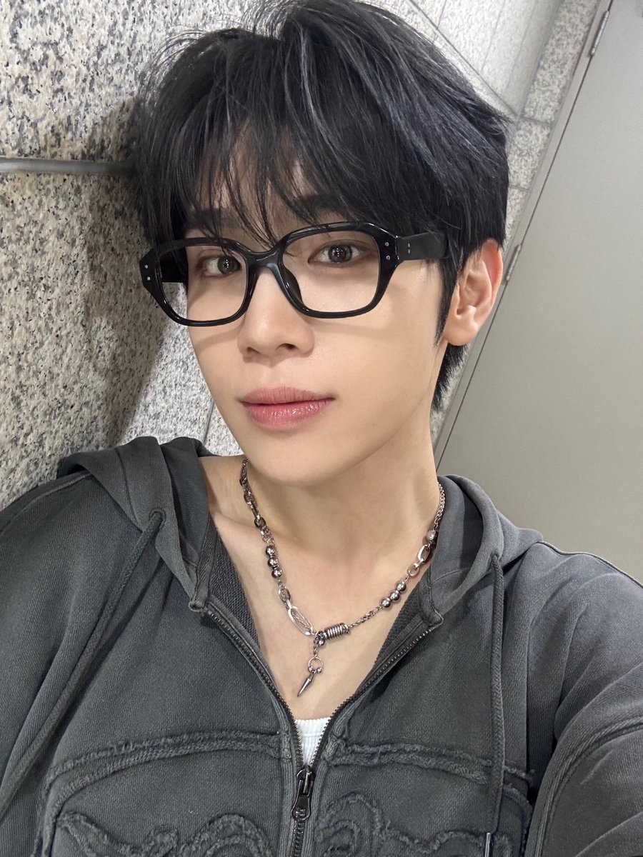 탯 tweet media