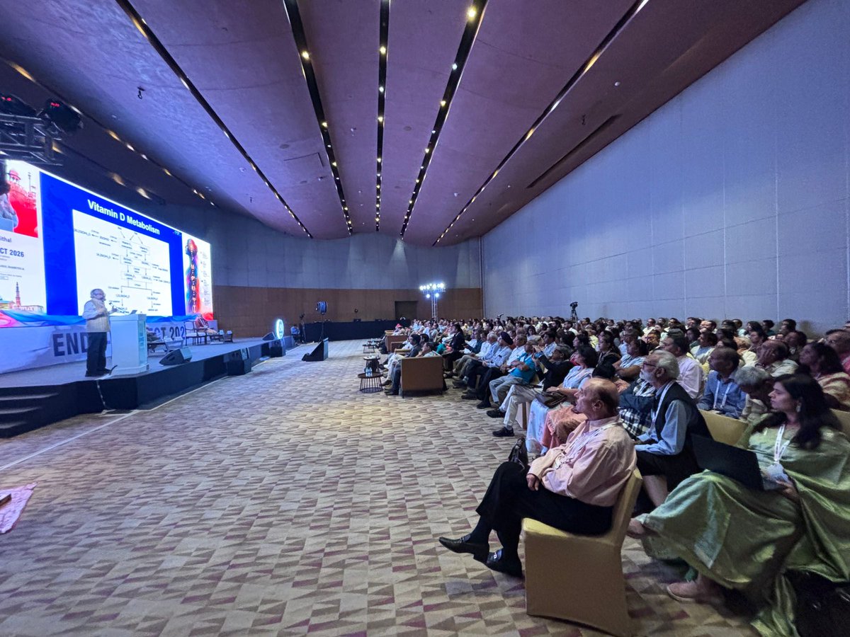 DrAmbrishMithal's tweet photo. Excellent conference #ENDOCONNECT organised by the #Delhi/NCR #endocrinologists.
Great academics, splendid arrangements.
I spoke on
1. Changing concepts in #vitaminD
2. Resurgence of MHT (#hormone therapy at #menopause)
It's a joy to learn new things and translate them into clinical practice!