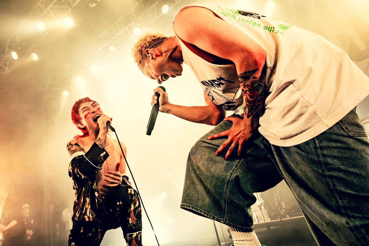 coldrain_official tweet media