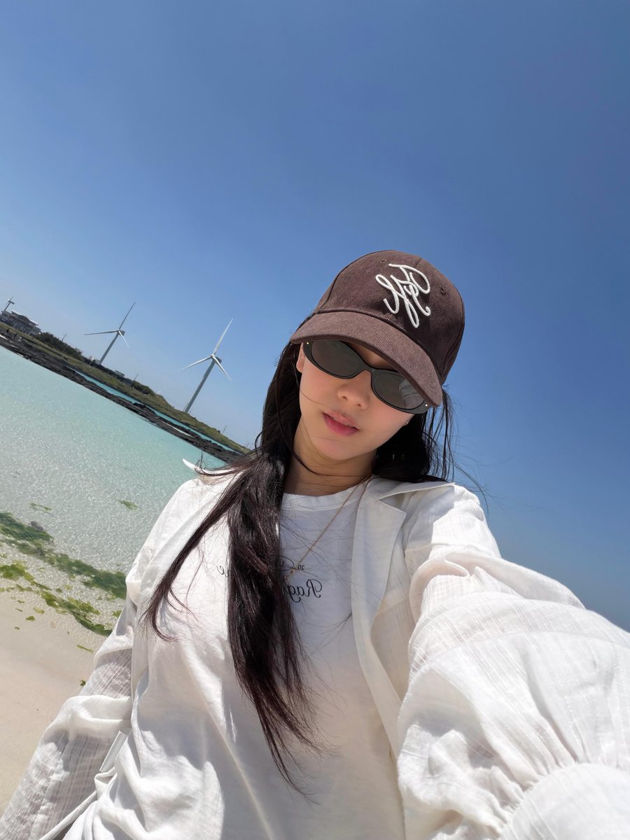 jisoogaIIery's tweet photo. https://t.co/IJBLnlye8V