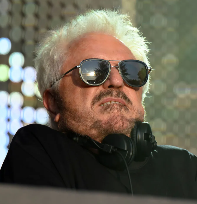 Mediasinfos's tweet photo. Bon anniversaire aujourd'hui à  #MarcCerrone qui fête ses 74 ans. https://t.co/48rrFiIrgs