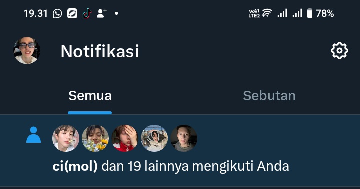dilLa tweet media