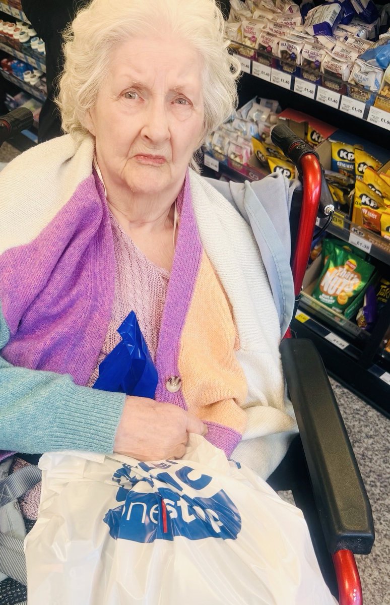 Digby_Manor's tweet photo. Enjoying a trip to the local shops! https://t.co/W8xbtf39we
