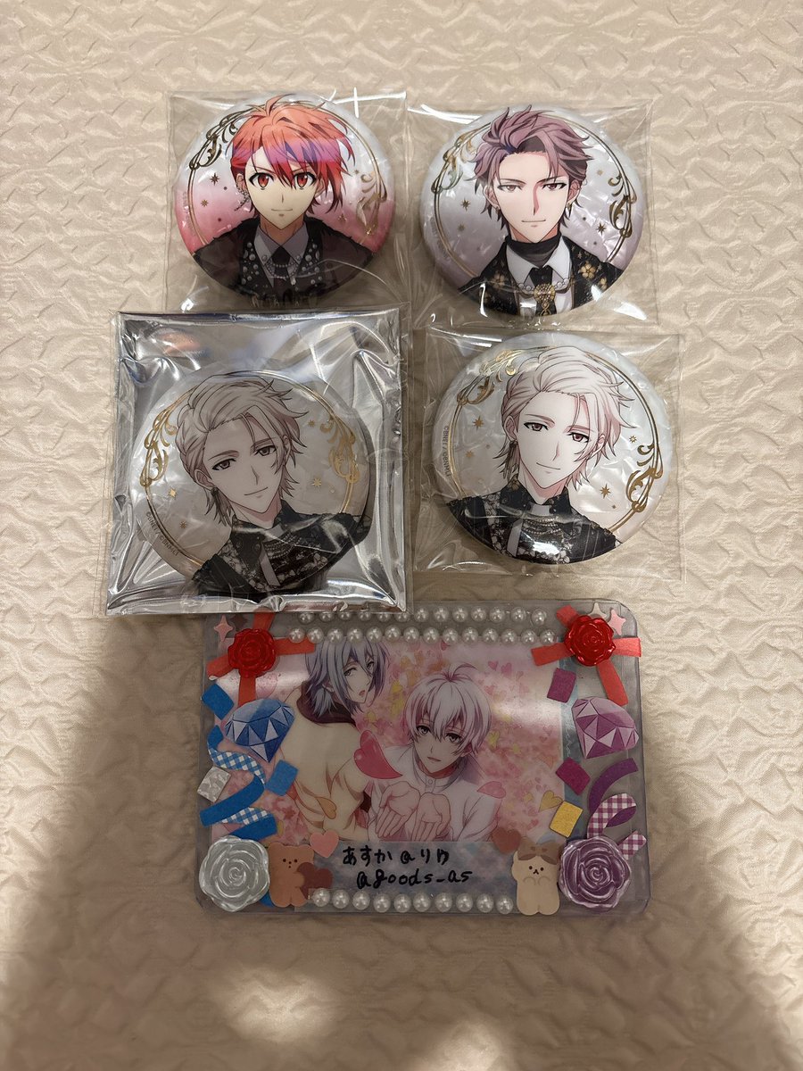 goods_as's tweet photo. アイナナEXPO 交換 譲渡

譲→クリカ:楽 百 千 虎於 巳波
缶バッジ:陸 虎於 巳波
クリア色紙:陸 虎於
カプ缶:虎於 巳波
フード特典コースター:TRIGGER(楽 天 龍之介) Re:vale(百 千)

求→クリカ:壮五 環
他:定価(+送料)

手渡し日、郵送ご相談ください。
よろしくお願いいたします。 https://t.co/Ccolr5KA7s