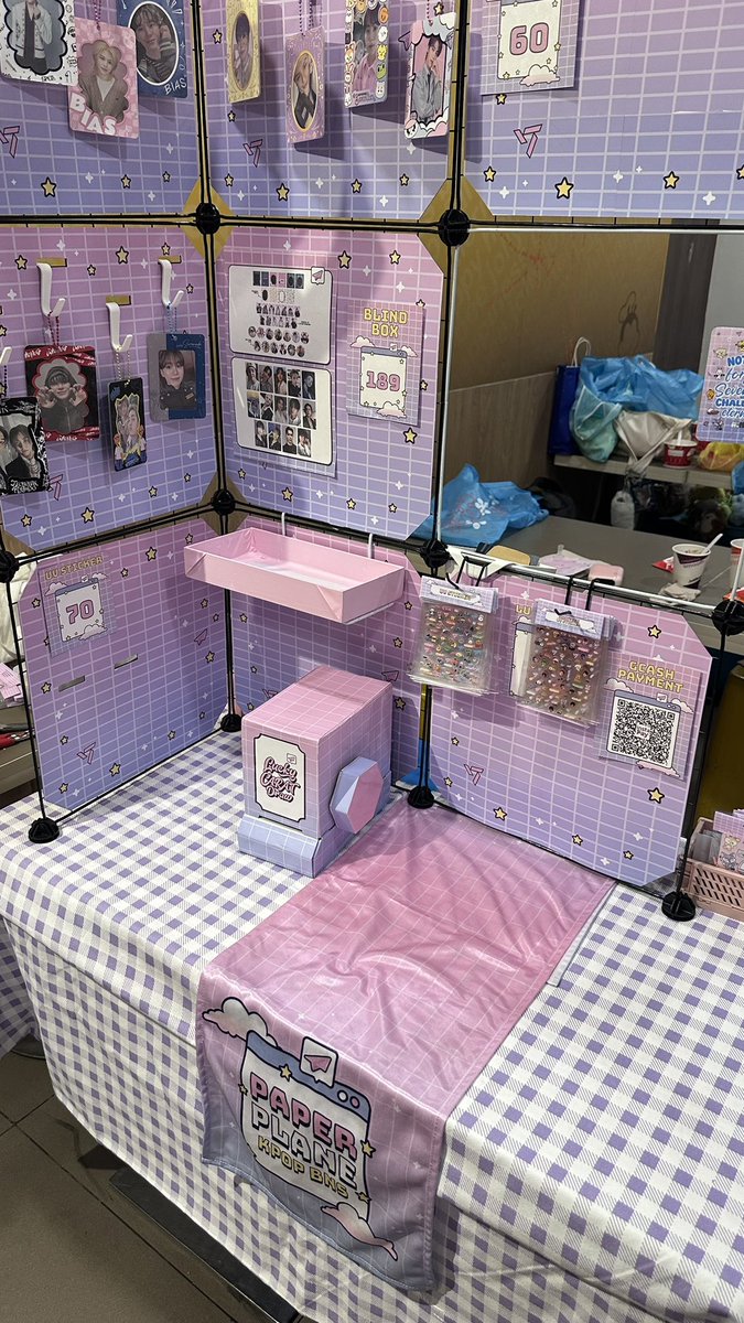 paperplanebns's tweet photo. CARATDEUL 😭💎 thank you for the overwhelming love!! Our blind box & lucky draw are SOLD OUT 🩵🩷

Sa mga di nakaabot, don’t worry, catch us here:
📍 Follow Festival @ AMMB - May 30
📍 Dar1+1ng @ Ali Mall - May 31

See you at our booth, kitakits! 

#SVTYoureMyHead11ner  @thirteenforsvt