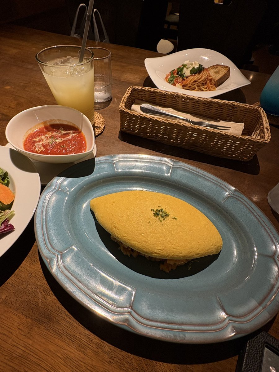 sakurai2014's tweet photo. @Nito_Yusha 晩飯 https://t.co/PbHUS8kDVW