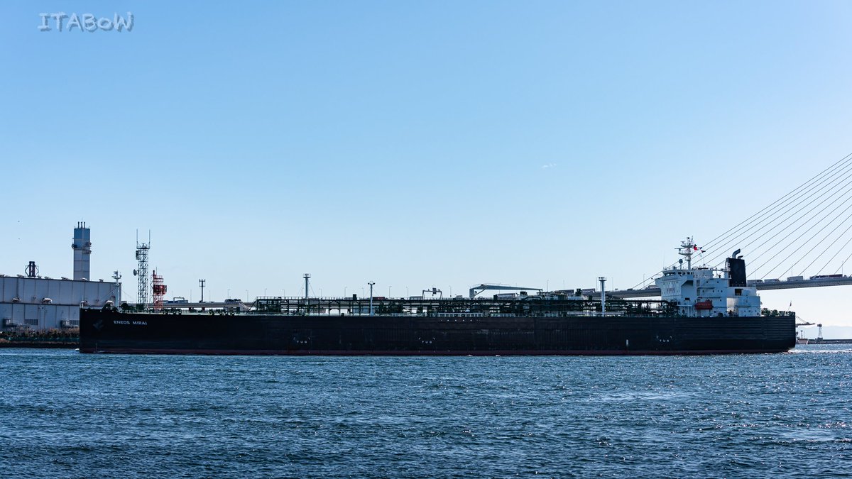 Pugachove's tweet photo. 「ENEOS MIRAI」
鶴見航路 〜京浜運河、
旧「みらい」追っかけ中のショット
#maritime #逆光 #backlit
15th Dec 2025 https://t.co/0qs52WIKNr