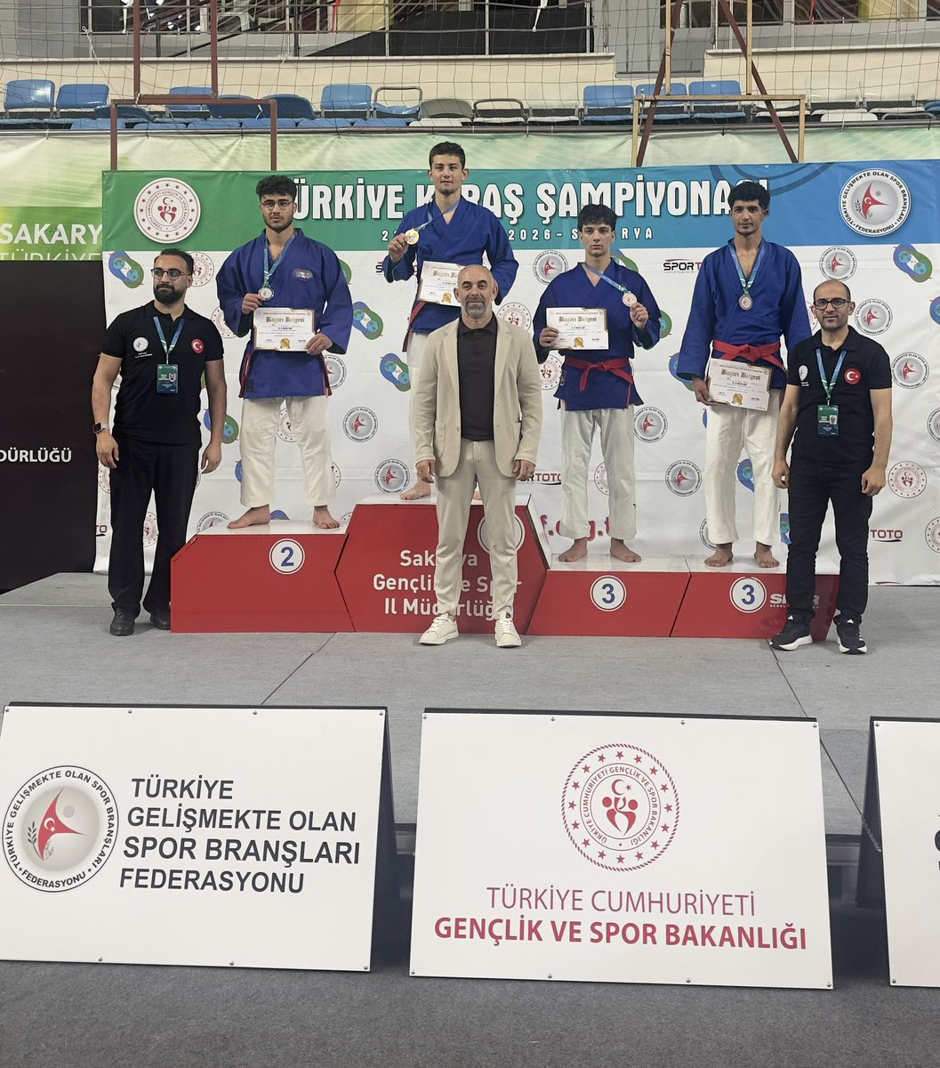 rakip49's tweet photo. 23-24 Mayıs 2026 tarihlerinde Sakarya ilinde yapılan Büyükler Kuraş Türkiye Şampiyonasında
63 kg Şilan TORAMAN 🥉
73 kg Musa KARAKOÇ 🥉olmuşlrdır.Bize destek veren herkese çok teşekkür ederim🙏 https://t.co/4aZWxsjzSK