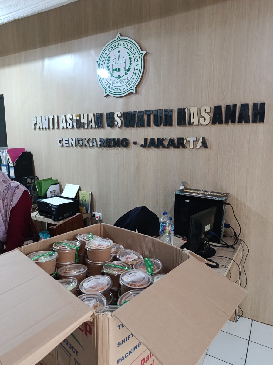 mut🐰open catering, jumat berkah & BTS fanmerch📌 tweet media