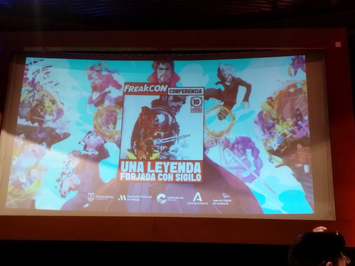 CarmenPilar26's tweet photo. Y en un ratito a disfrutar de la conferencia de "una leyenda forjada con sigilo" #freakcon @Jl0rtega https://t.co/BT5kV8gHmc