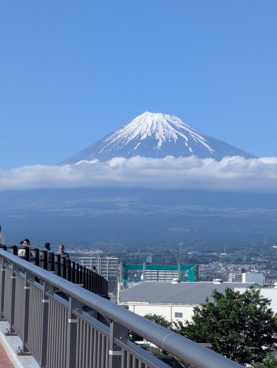 chi7903haru's tweet photo. 行ってみたかった富士山夢の大橋✨🗻富士山大きく見えて大満足☺️海外観光客しかいなかったけどw https://t.co/wph2P5GX9J