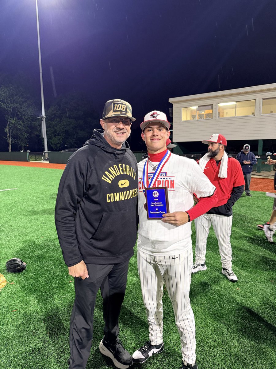 Coach1913's tweet photo. Congratulations to my guy @Hillard77CC 
Second consecutive year as a @kyhsbca East/West All-Star https://t.co/jCz1TyPW9o