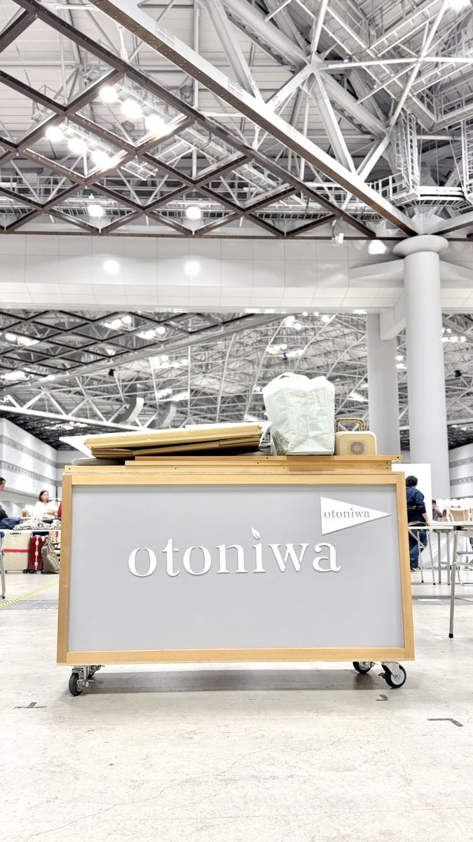 mk_otoniwa's tweet photo. デザフェスありがとうございました〜！！！
過去最高の数量をお持ちしましたが最後には10点ほどになりました🌼

リピーターの方も多くお花を集めてくださっていると聞いて嬉しすぎました💐

10周年ノベルティも好評でした☺️🤍

改めまして本当に本当にありがとうございました！！！

#デザフェス63 https://t.co/TSXbFUkd95
