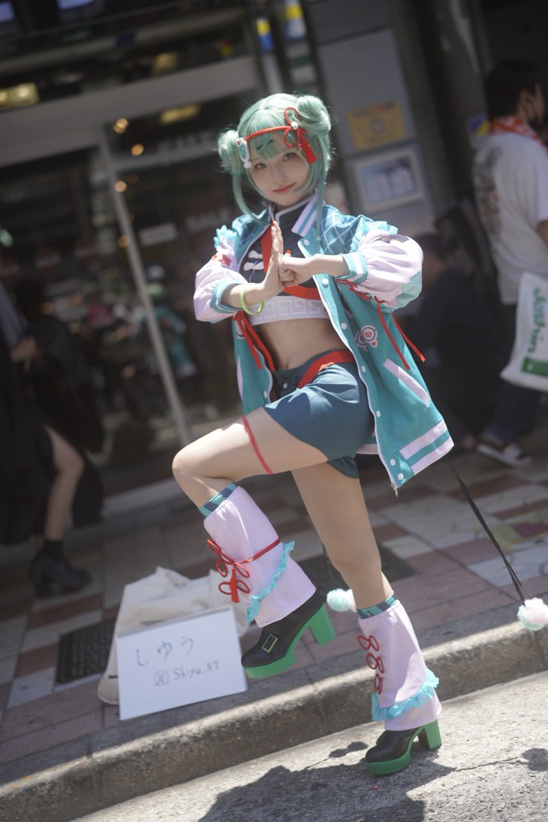 Shiyu_N7's tweet photo. ストフェス2026
実はこんなポーズもしてました👊

初音/ミク ハオVer.

「これでいいなのだ 好好好」

📸@ruiiph

 #日本橋ストリートフェスタ2026 https://t.co/Ybn3NuqjsW
