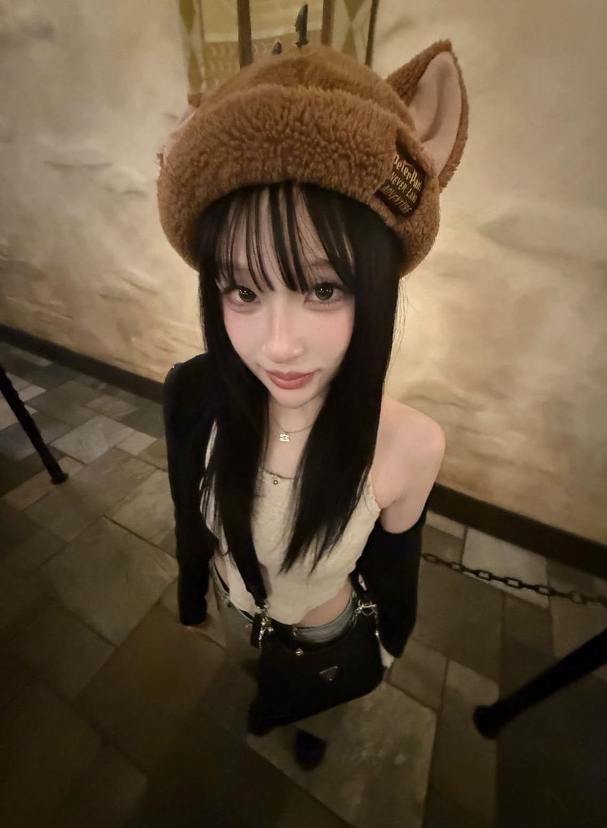 poipoichan01's tweet photo. 美男美女すぎるカップル見つけた、、
やっぱ恋人同士って雰囲気似るよね。 https://t.co/vwFqq35t1o
