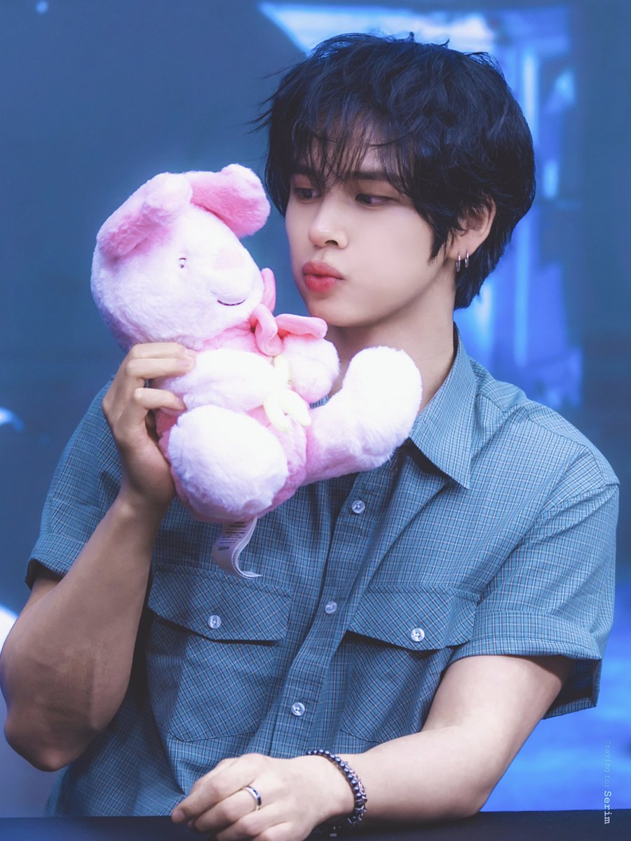 Craving4Serim's tweet photo. 😘
260522 hellolive 헬로라이브 https://t.co/pYXuAEvXuy