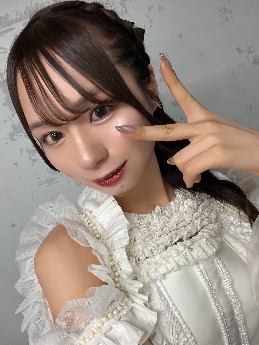 ひなみ tweet media