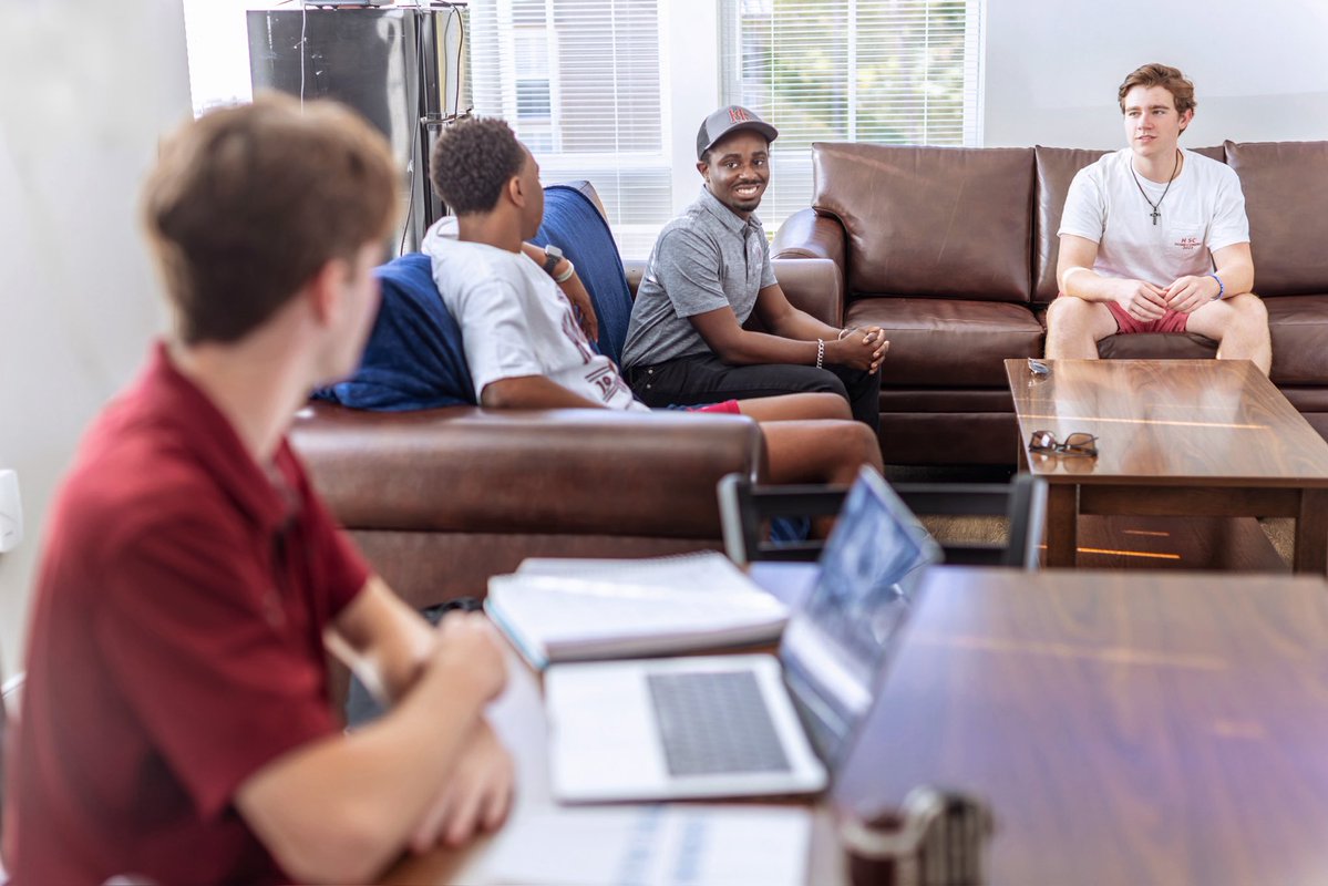 Hampden-Sydney College tweet media