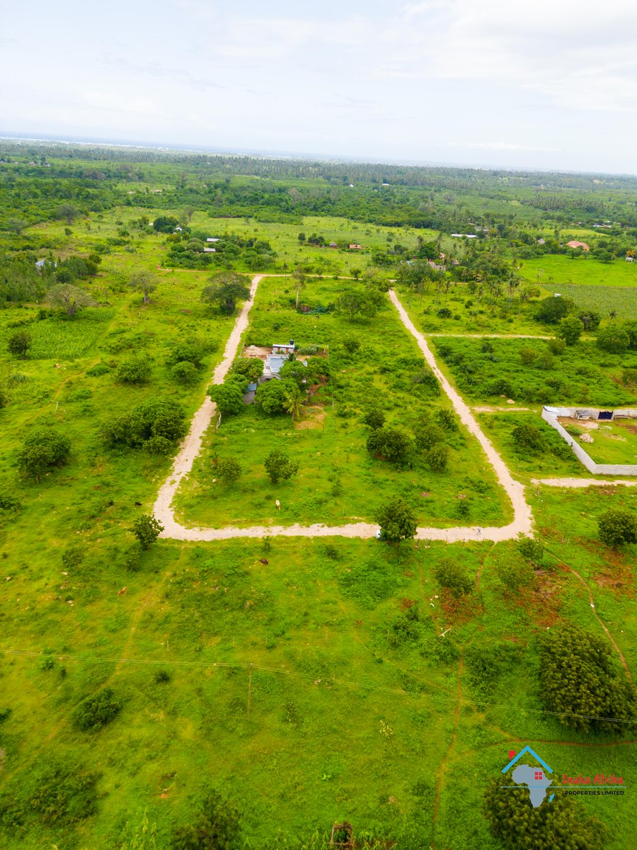 Inukaproperties's tweet photo. Invest in Malindi today.

1/4 Acre Plots at Ksh 1.03M in the Kizingo Area, Malindi.

✔️ Ready Title Deeds
✔️ Installment plans available
✔️ Just 1.5KM from Mombasa–Malindi Highway
✔️ Ideal for residential investment

Call or WhatsApp 0711 082 084
 https://t.co/lBFR5fIpxB https://t.co/hhatldOvuu
