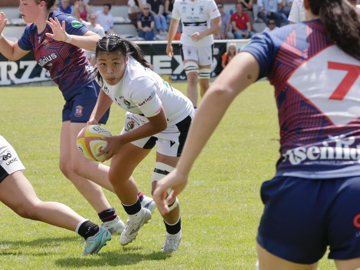 JesusJCarnero's tweet photo. Enhorabuena a las Chamichicas del Colina El Salvador por LA LIGA IBERDROLA de 
DH Femenina 🖤🤍🖤
¡Sois grandes! 
¡Seguimos!

@Chami_Rugby 
#somoschamigeneracionrugby https://t.co/ejUUF6qetP