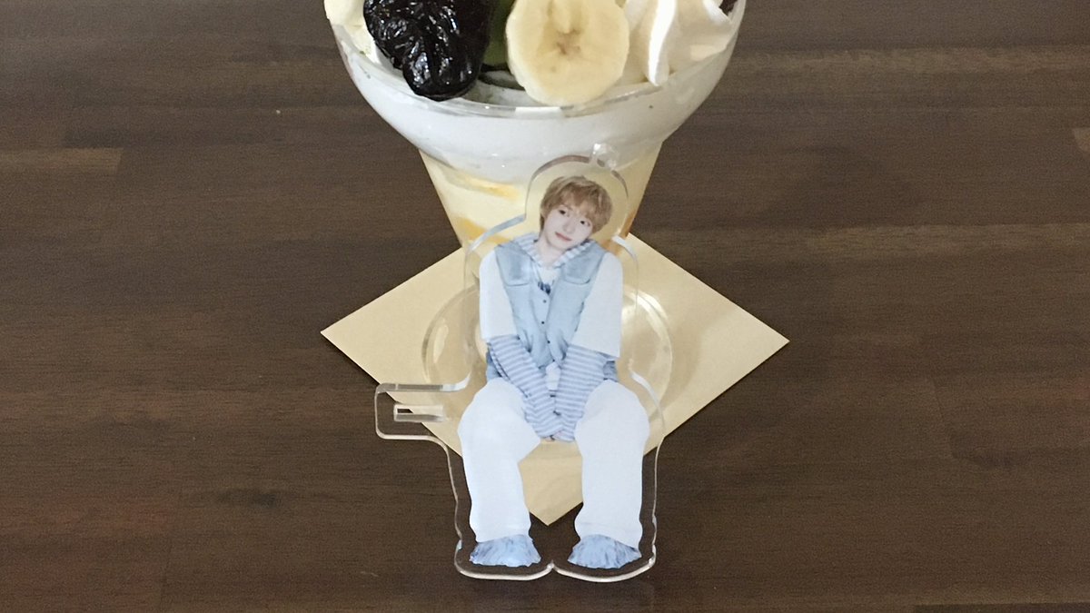 kaereooo's tweet photo. 5박6일 도쿄 블로그 작성했습니도  °‿‿°
이덩회처럼 생긴거 아니면 나한테 말걸지마 💢 
https://t.co/OBWzxaWdoF https://t.co/pQJ8lx7TBM