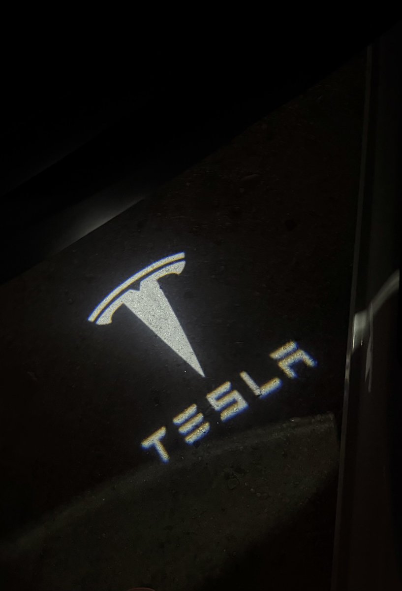 ayilak_'s tweet photo. officially a tesla baddie🤍 https://t.co/9l450WXqKm