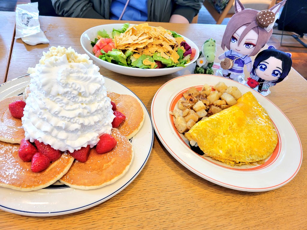 ラスト‼️パンケーキティンパニー29インチ79センチ　ジングルプラス デザフェス終わりにお台場のエッグスンシングス行ってパンケーキたべた
