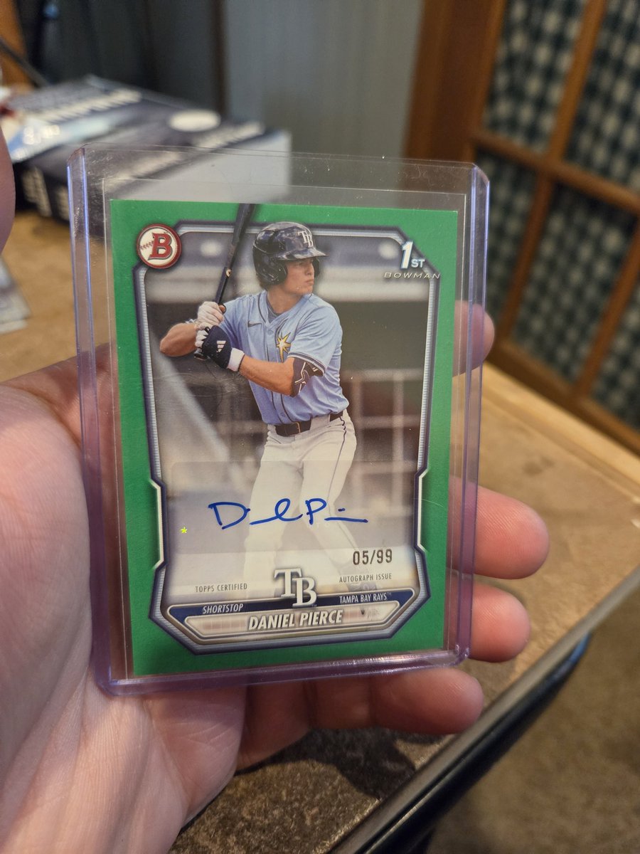 DaCondorCawCaw's tweet photo. @Elliott0924 @davisdugout @premiercards_2 Daniel Pierce Green Paper Auto 05/99
$150 https://t.co/56IpeaekmG