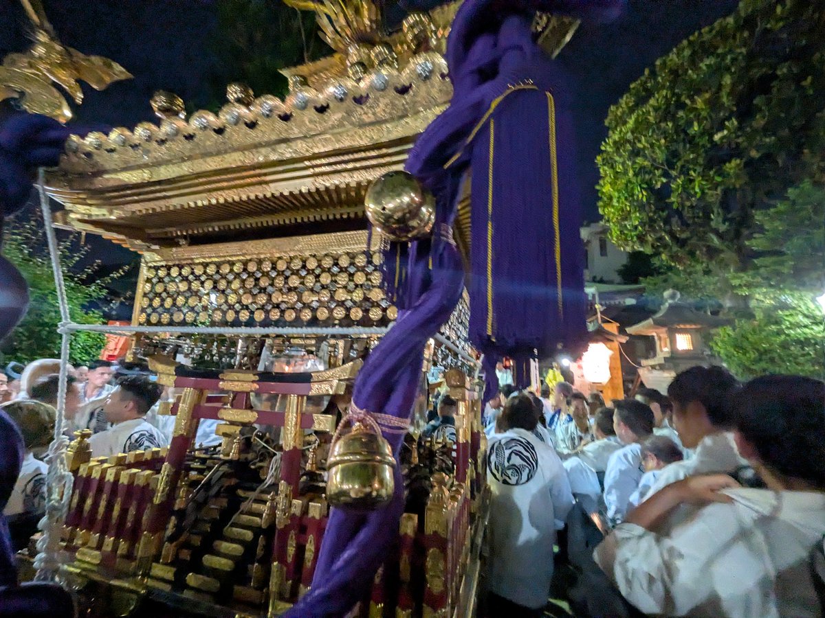 torori_tea's tweet photo. 最終の当町会「三橋五條町」も無事に渡御を終え、宮入道中も賑々しく、大祭も終了しました。次はまた３年後です。次も平和に楽しく担げる世の中であると願い✨️
ありがとうございました。 https://t.co/reh4mYNh30