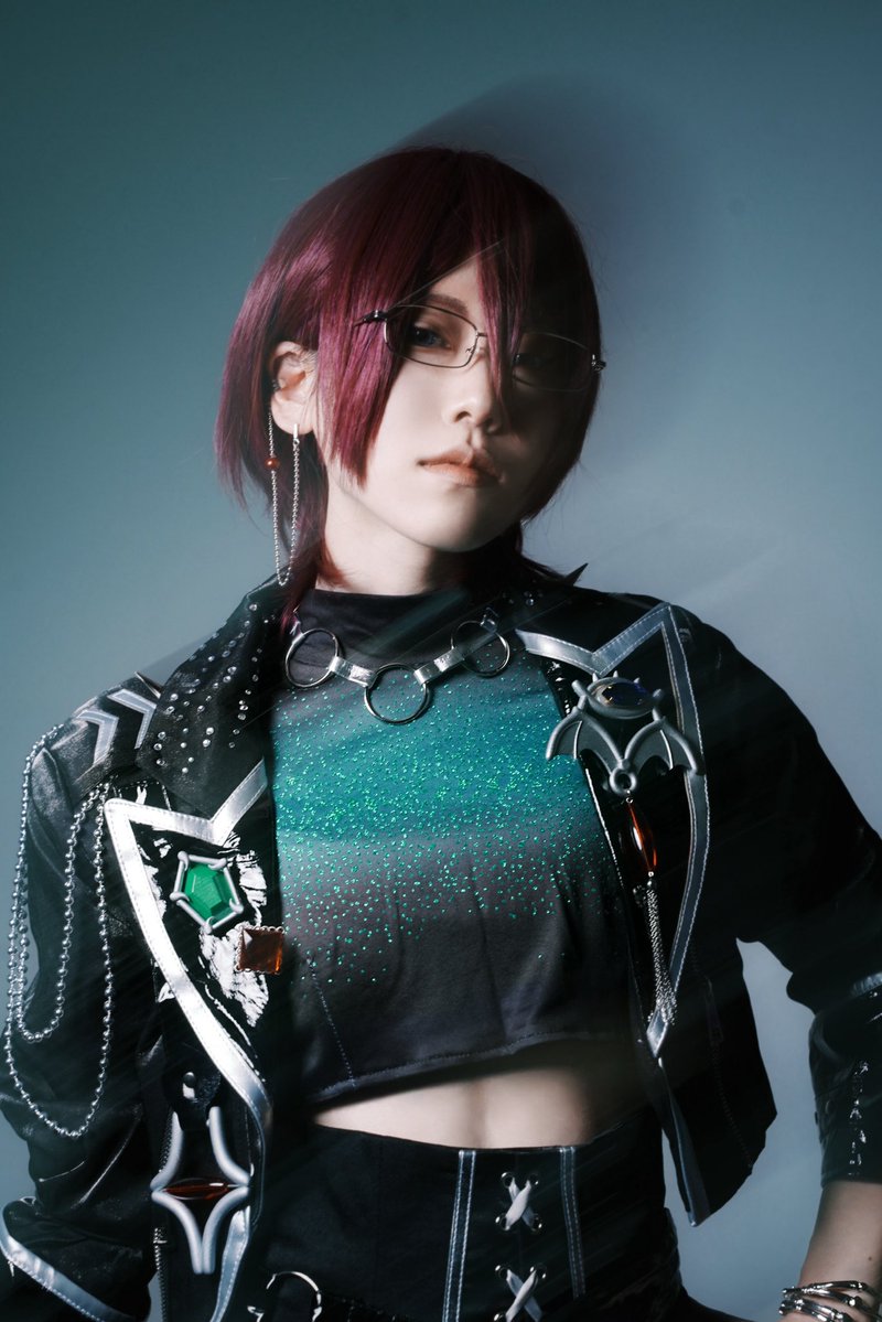 rin_nir___'s tweet photo. 急に前の写真あげる(　ˆ̑‵̮ˆ̑　)

cos . enst
⚠︎年越しあんさんぶる
studio / 📸 : @studio_RomliEnd https://t.co/jvXQ2CulEW